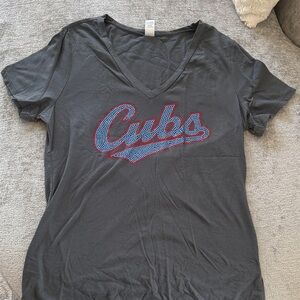 Custom Bling Rhinestone Gray V-Neck T-Shirt with Chicago Cubs Logo - never worn